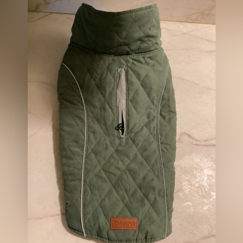 Like new never worn Dogs Quilted Jacket -